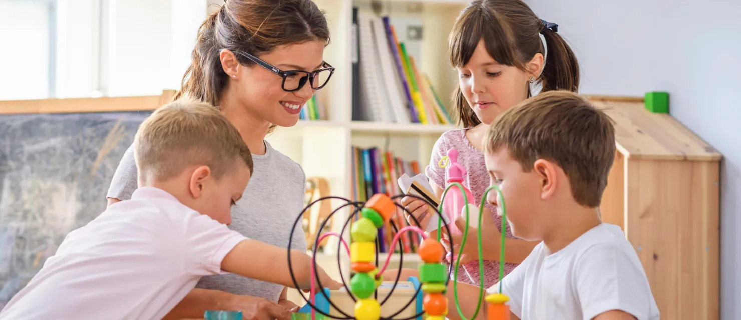 Arte do curso Neurociência e Educação Aplicada ao Desenvolvimento Infantil