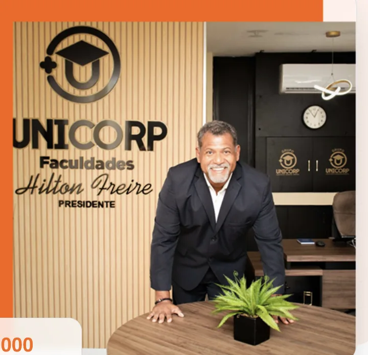 Prof. Hilton Freire na sede da Unicorp Faculdades